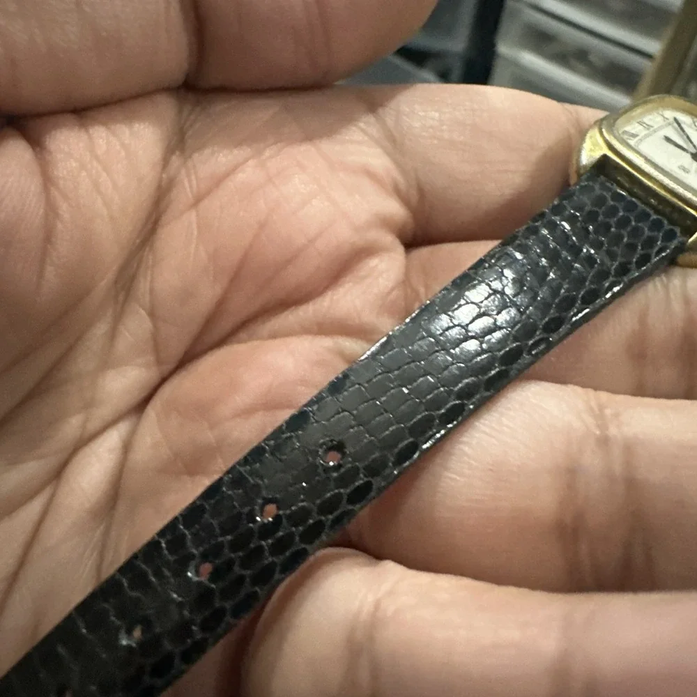 Working Vintage Seiko SQ Womens Watch Quartz 3423-5100 New Battery & Strap 24mm